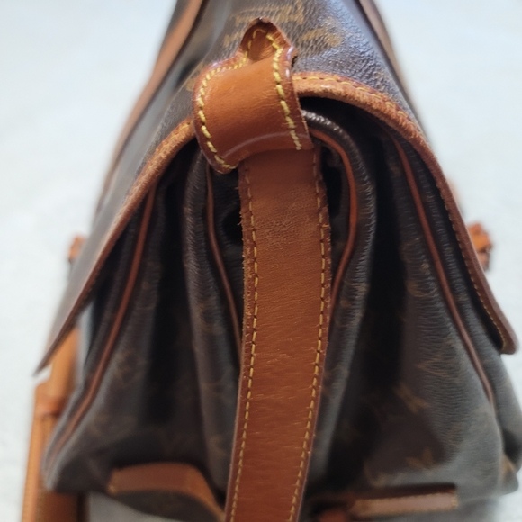 LV Saumur 35 - Picture 8 of 8